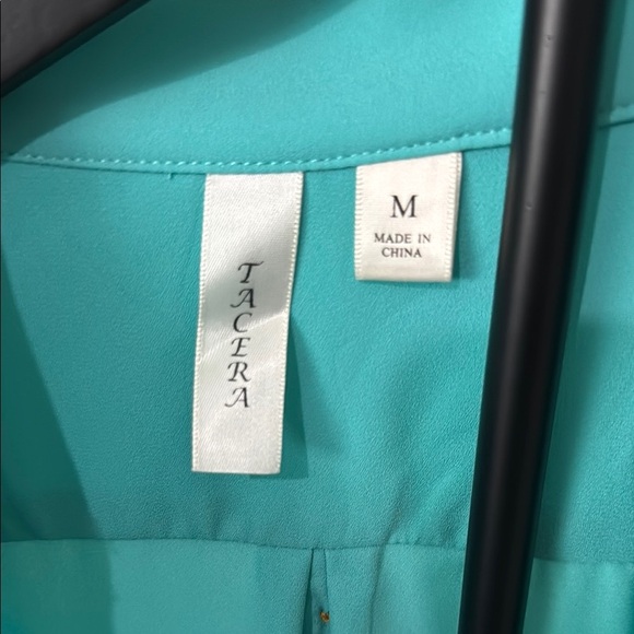 Tacera Blue Relaxed Blouse with Cuffed Sleeves - Picture 2 of 9